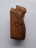 Nussbaum Griffschalen für die Sig P210 ohne Riemenöse 