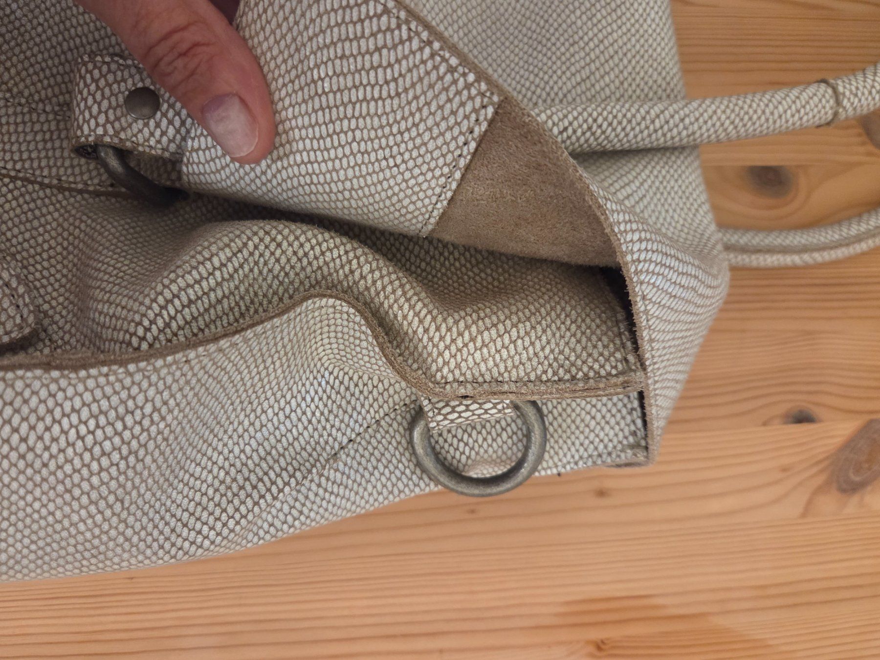 Borse da donna: Beige Tasche, Schlangenlederoptik, Umhängetasche – Usato da Liestal venduto da ITOlio 4