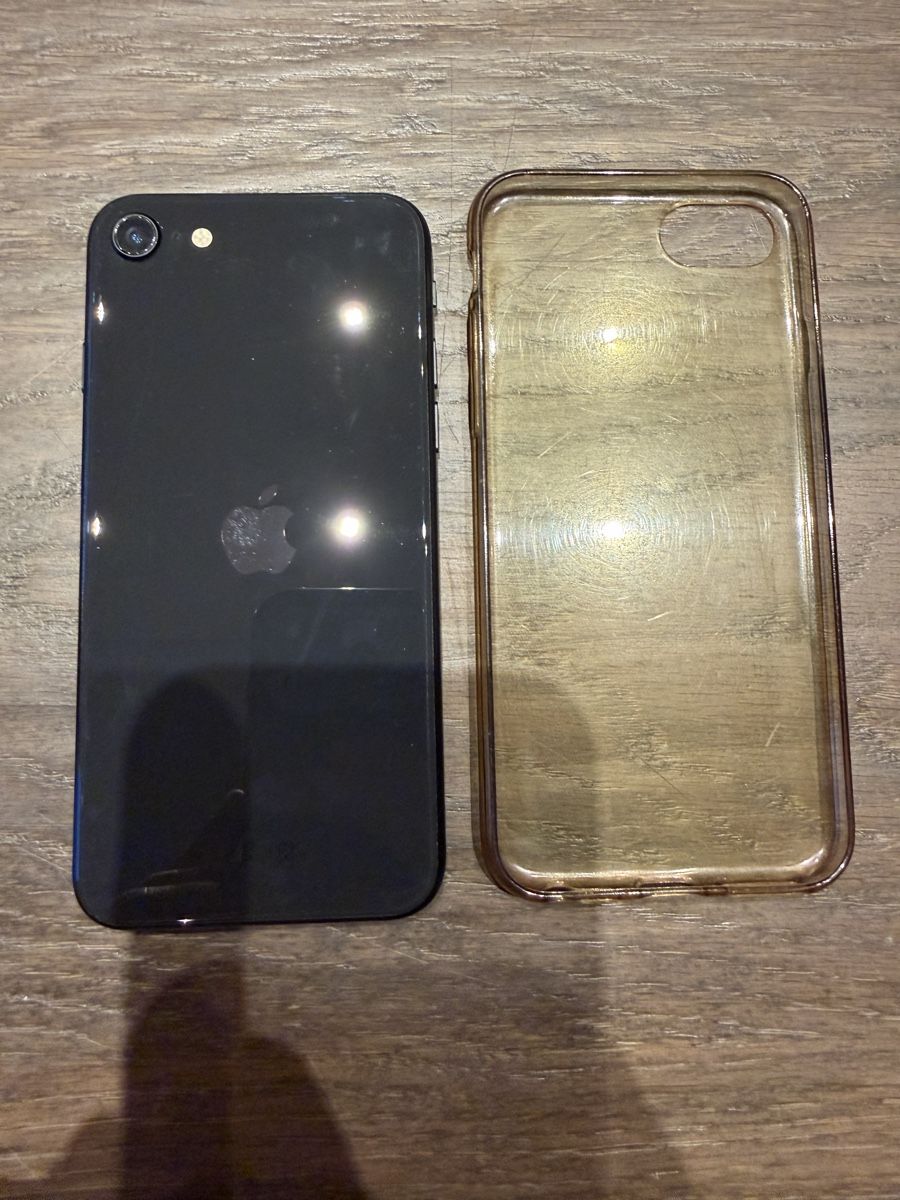 Apple Handys / Smartphones: iPhone SE 2020 128GB ab 1.-!  – Gebraucht aus Binz von leo_bzh5 3