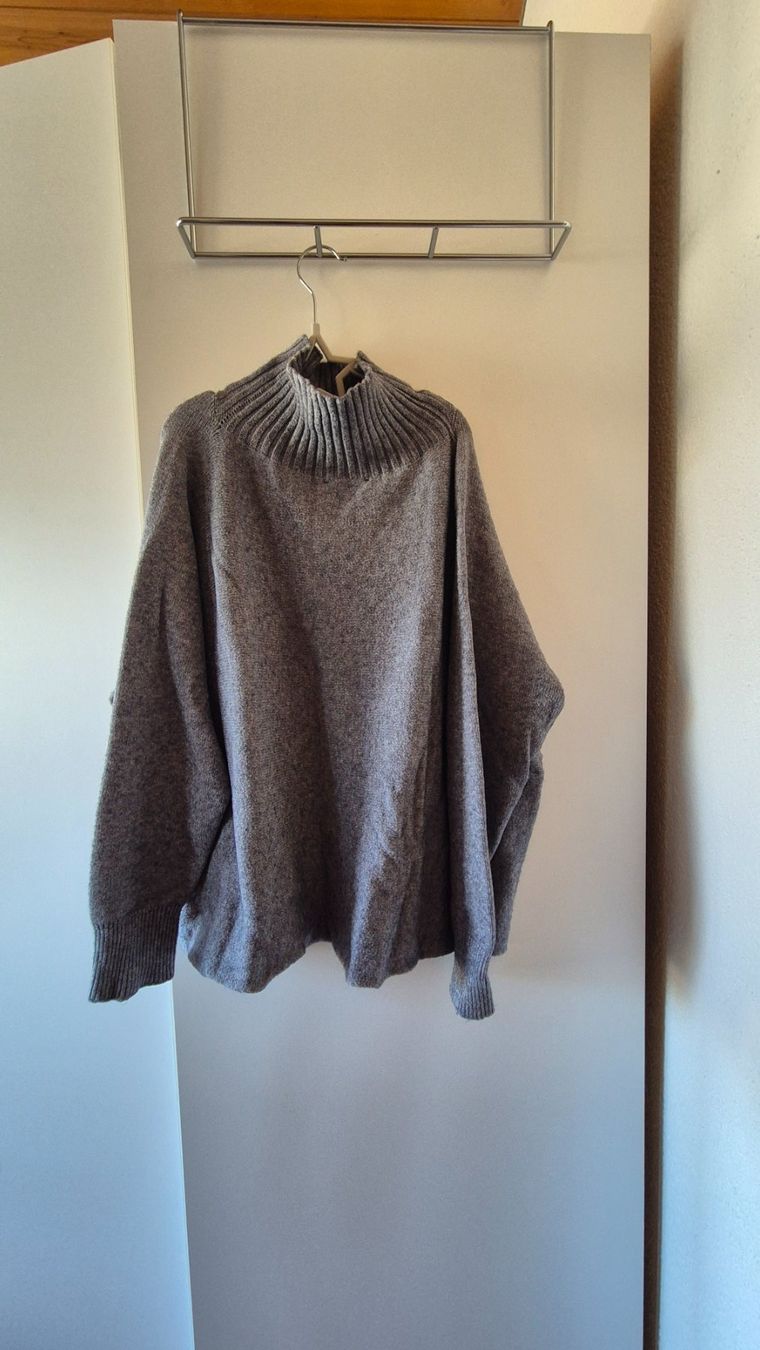 Maglioni & Felpe: Damen Pullover Couleurs grau Stehkragen gebraucht – Usato da Allschwil venduto da lor_s7nz 2