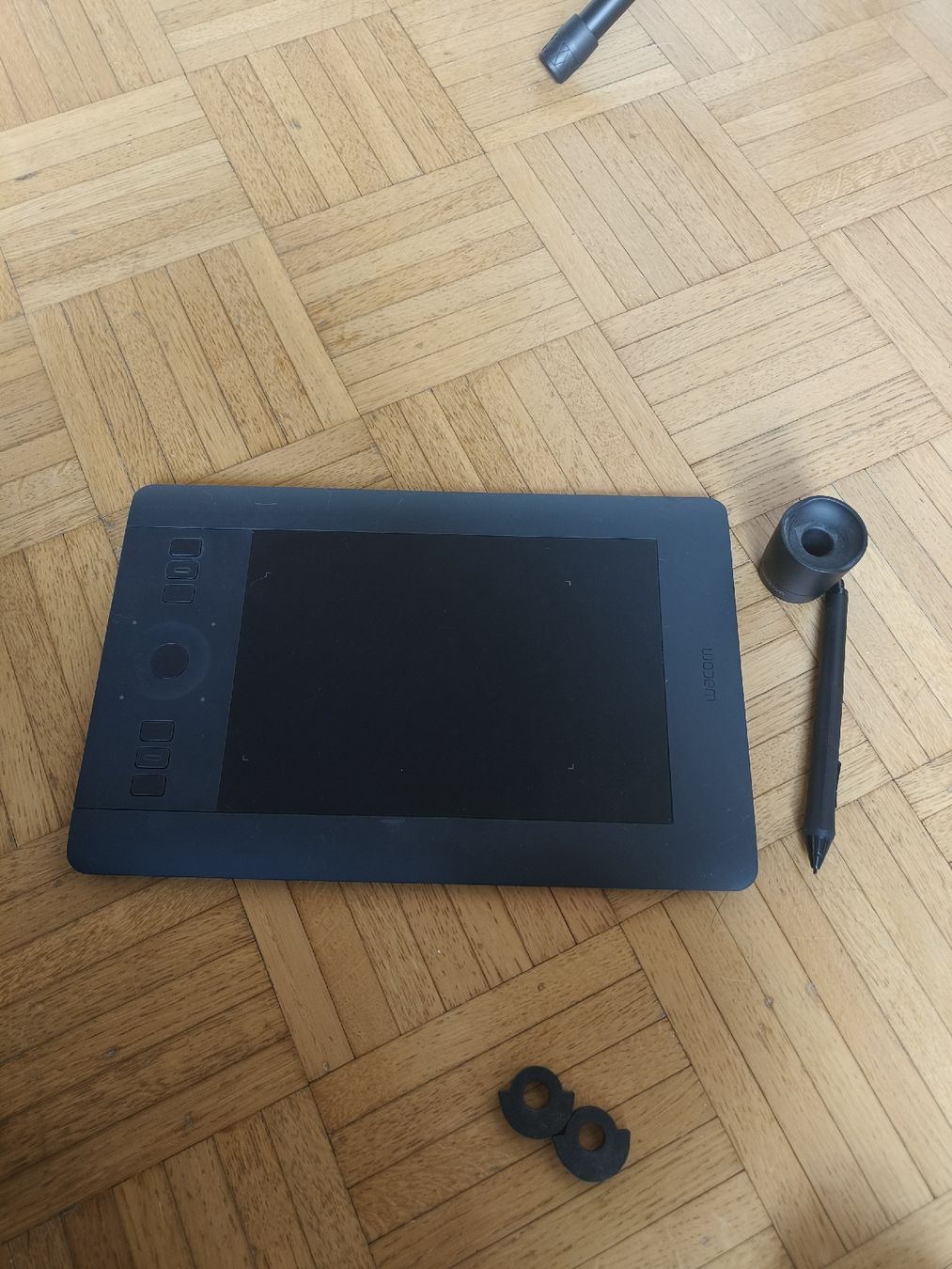 Wacom Tablet PC: Wacom tablette graphique – Nuovo (secondo la descrizione) da Arzier-Le Muids venduto da Wondertomate 2