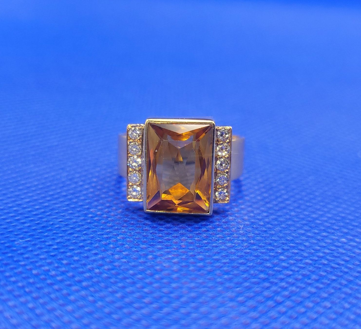 Anelli: Massiv 585 Gold Ring Mit Diamanten und Citrin – Usato da Wald ZH venduto da Aniade 3