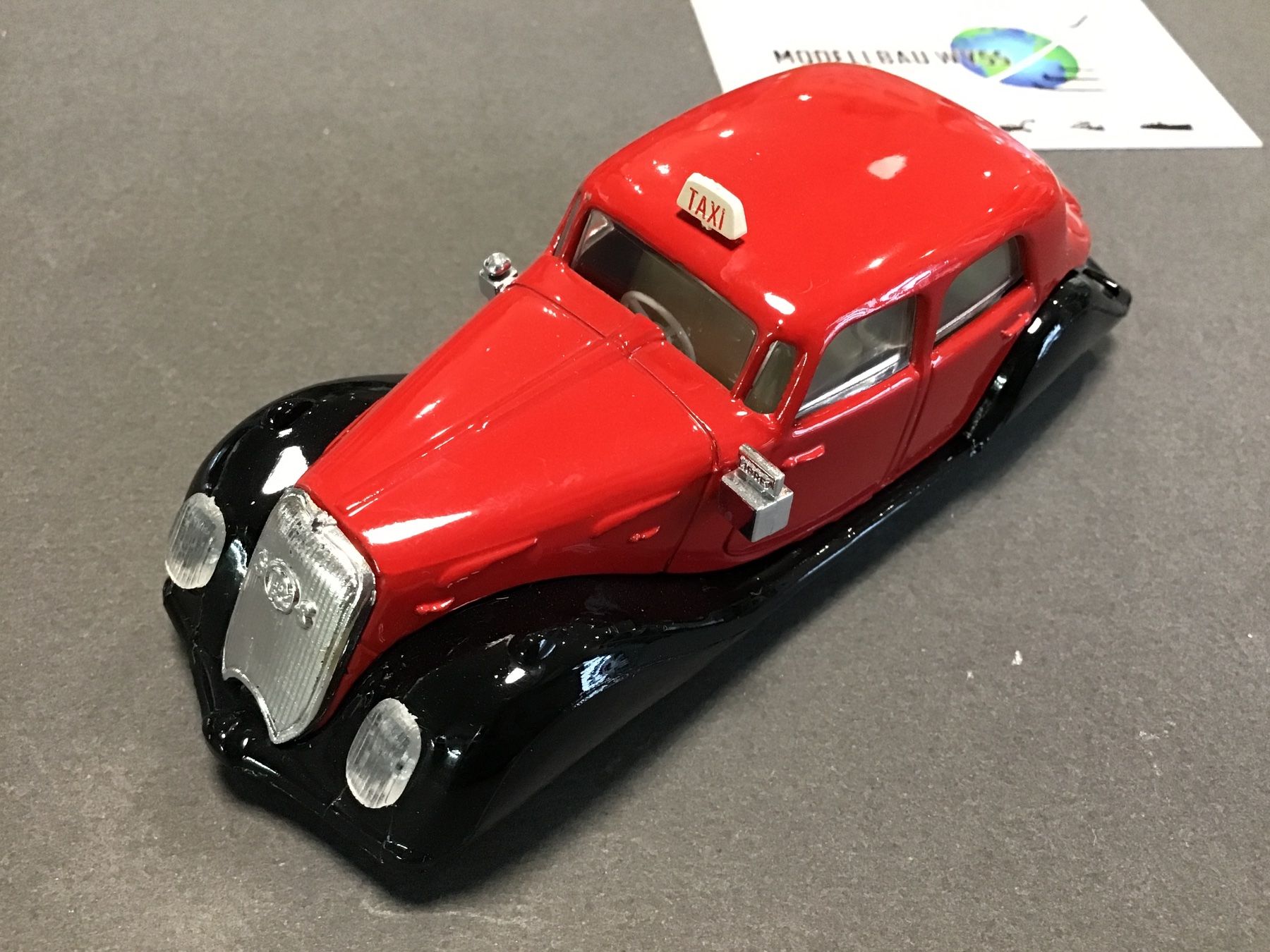Modellini d'auto: Taxi PANHARD 1:43 METALL – Usato da Männedorf venduto da Modell-Spezialisten 1