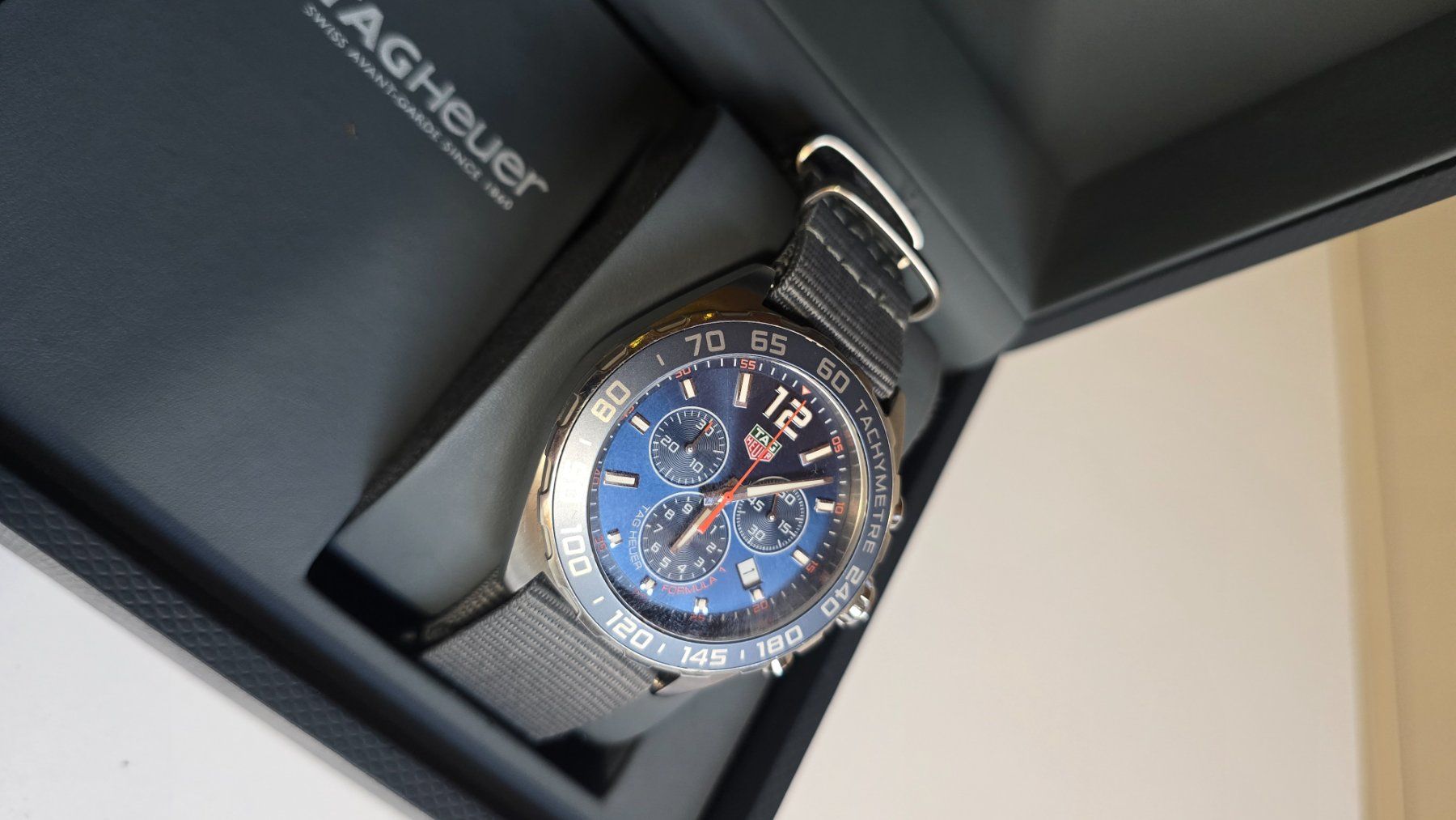 Tag Heuer Montres: Tag Heuer Formula 1 Blue – D'occasion à Peseux par tch_7l5b 5