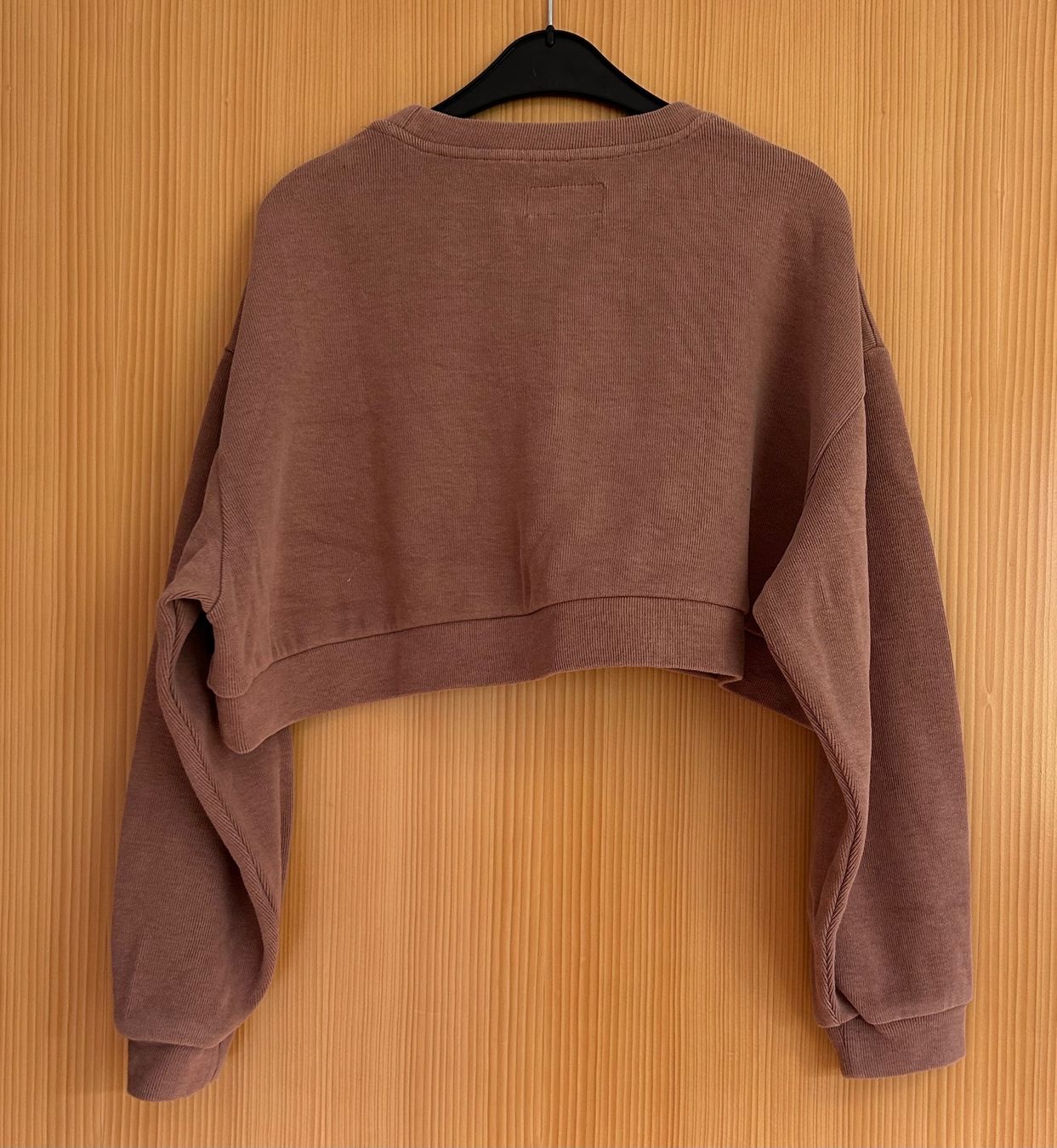 Pull&Bear Top: Lots de 2 crop top à manches longues – Usato da Ardon venduto da cam_f86l 3