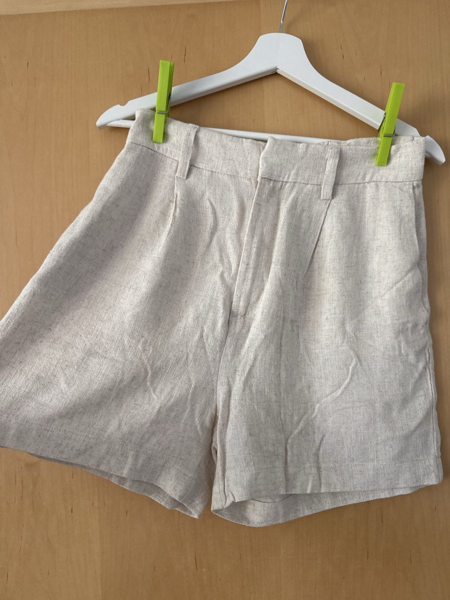 Pantalons: Kurze Leinenhose Damen – Neuf (Voir description) à Wilen (Sarnen) par aninaschwab 1