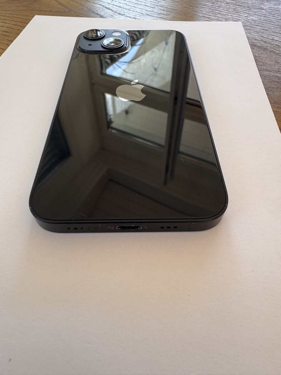 Apple Telefoni cellulari / Smartphones: Iphone 13 128GB Schwarz – Usato da Sarnen venduto da Qwertziop74 3