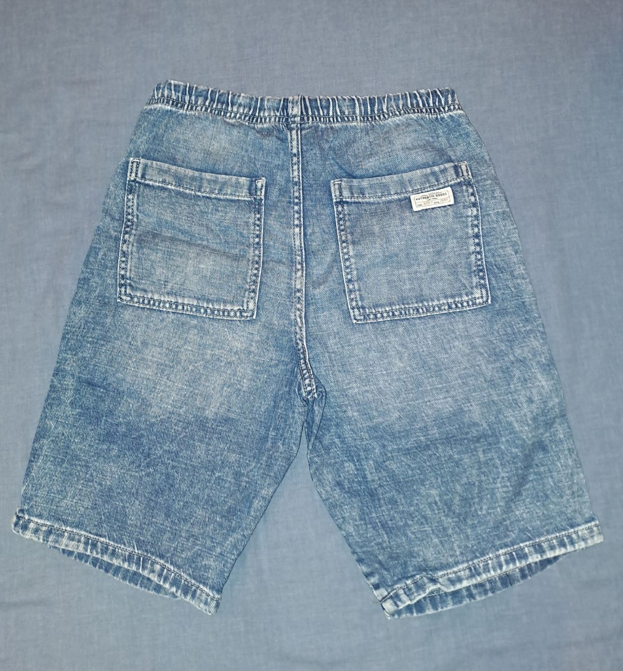Hosen: kurze jeans hosen  – Gebraucht aus Gunzwil von silkemaria 1