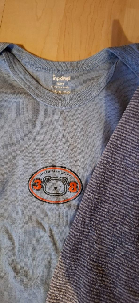 Lotti & Set di vestiti: 4 Bodys, Grösse 98/104, Baumwolle – Usato da Malix venduto da jul_7nhn 2