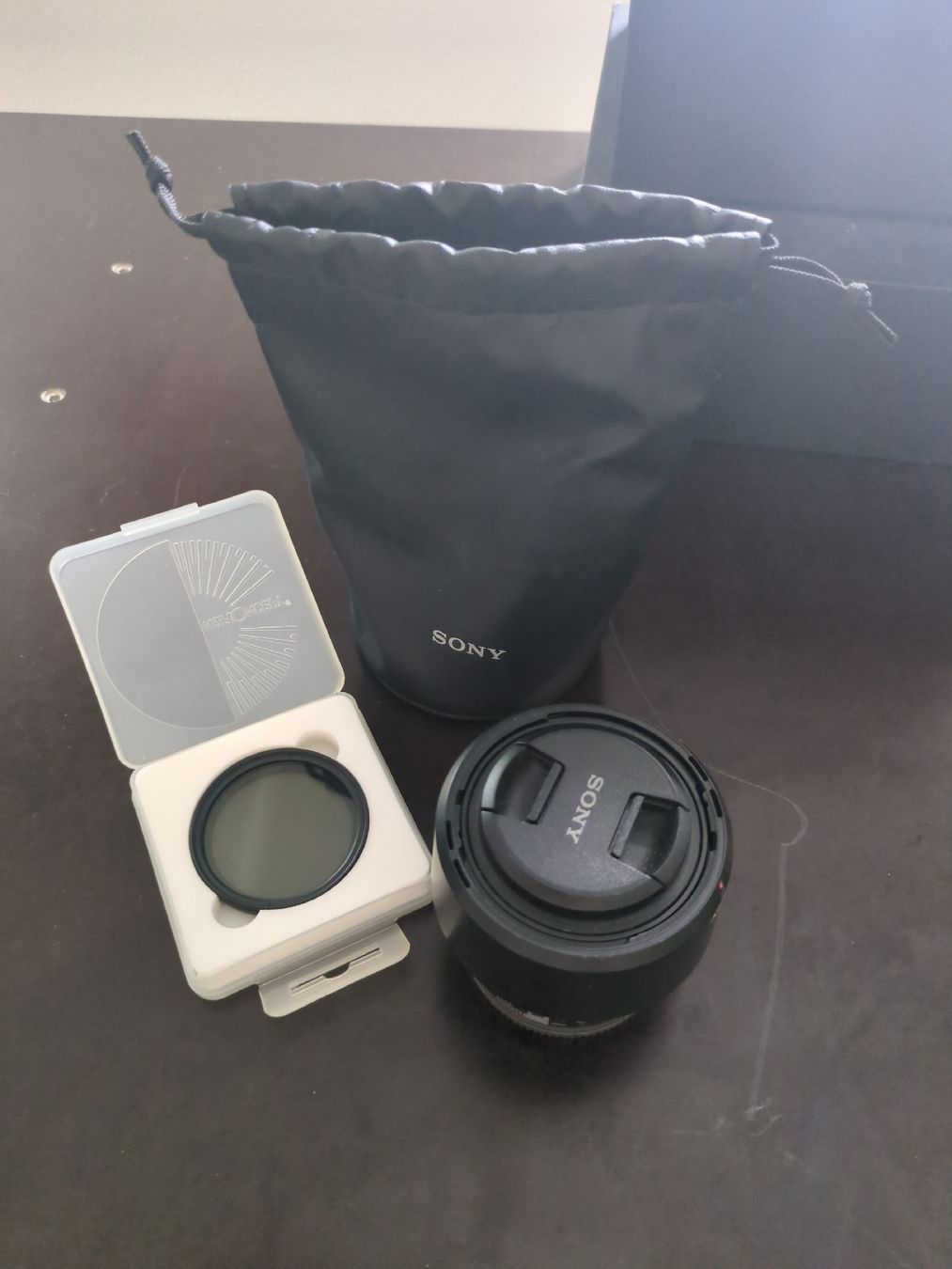 Sony Obiettivi: Sony FE 1.8/50 Lens with ND Filter and Pouch – Usato da Bern venduto da han_lx9c 2