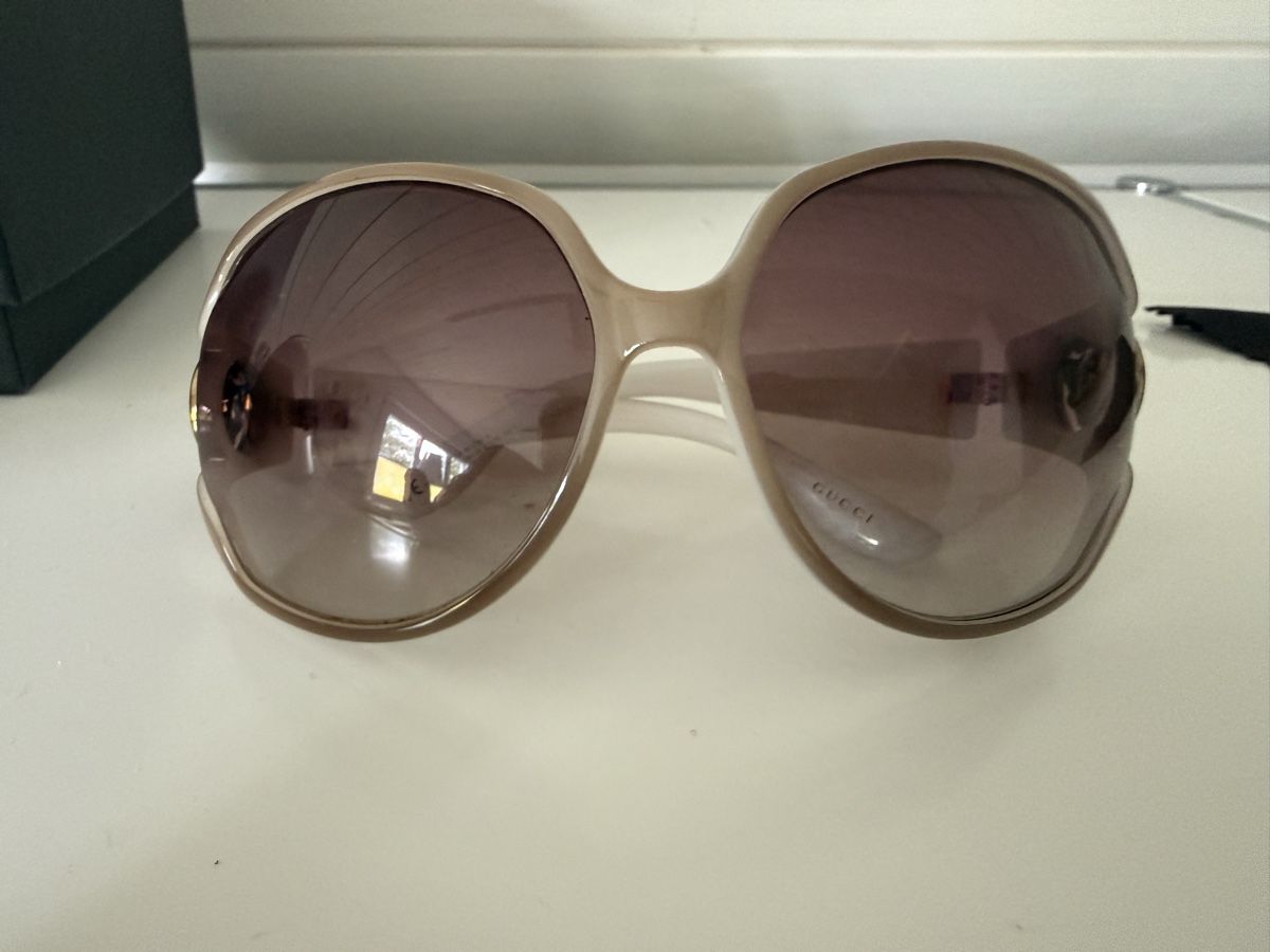 Gucci Brillen & Gläser: Sonnenbrille Gucci - wunderschön – Gebraucht aus Bolligen von Rotaniger 2