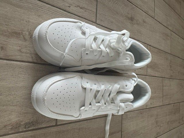 Scarpe da donna: Turnschuhe Gr. 39 weiss – Nuovo (secondo la descrizione) da Opfikon venduto da onlineschweiz 4