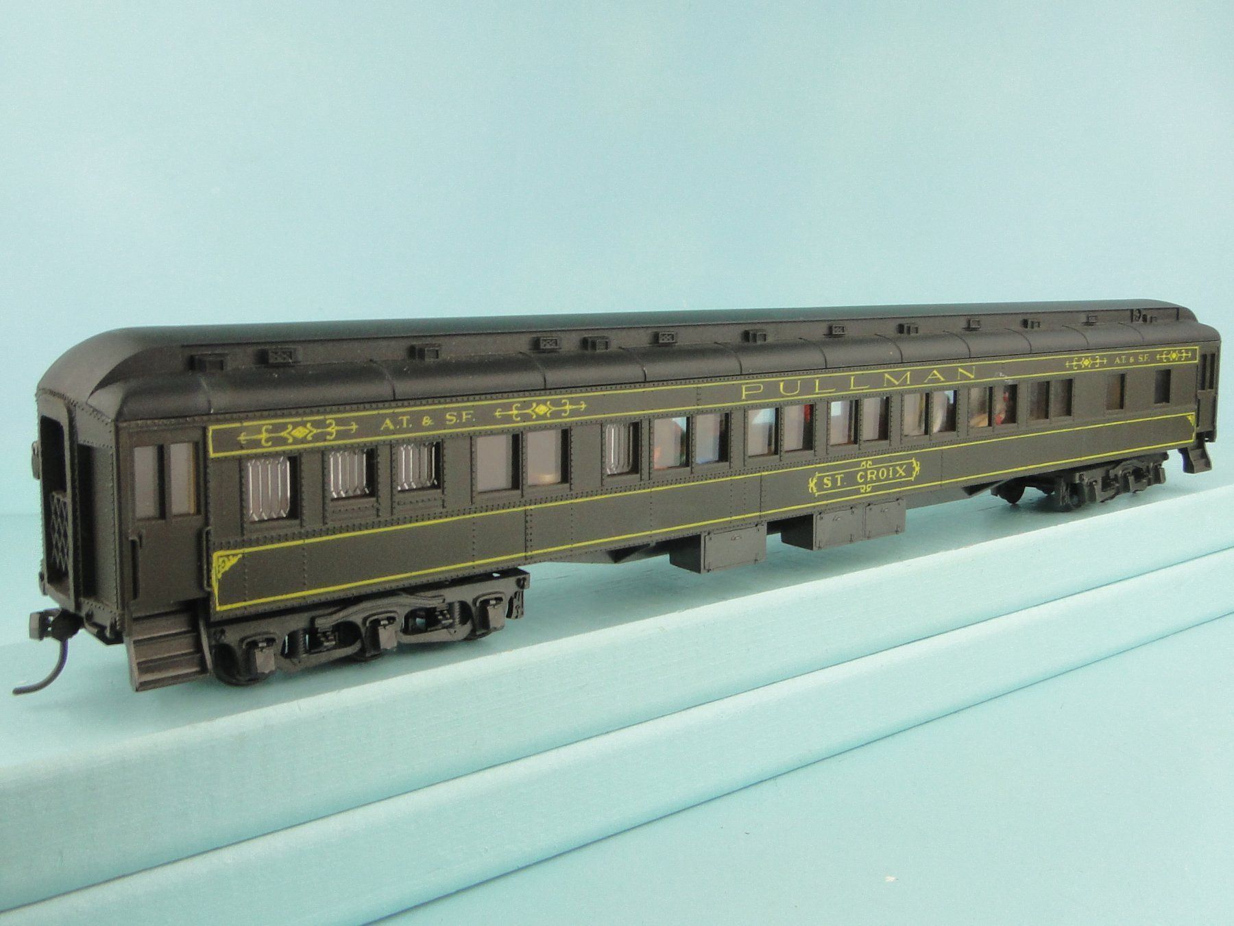 Rivarossi Modellini di ferrovie: Rivarossi H0 ATSF Pullman, Kadee – Usato da Bülach venduto da cann11 3