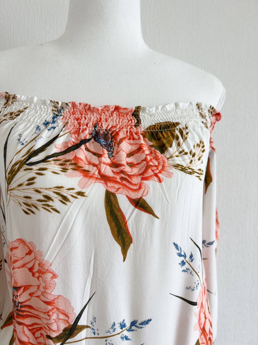 Top: Haut printemps fleuri – Usato da Lausanne venduto da Greenbyaudrey 1