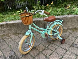 Kinderfahrrad mint mit Stützrädern und Korb