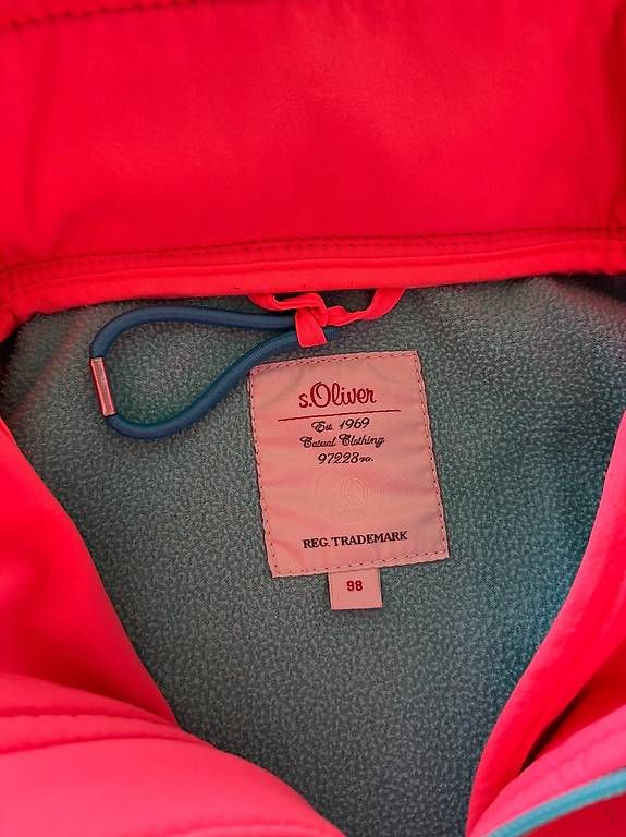 S.Oliver Jacken & Mäntel: Veste, taille 98, S. Oliver – Gebraucht aus Chapelle-s-Moudon von vanesso 2