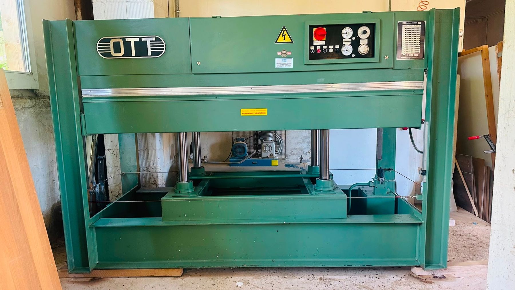 OTT Tutte le macchine: Furnierpresse Ott – Usato da Volketswil venduto da ars_sjh2 3