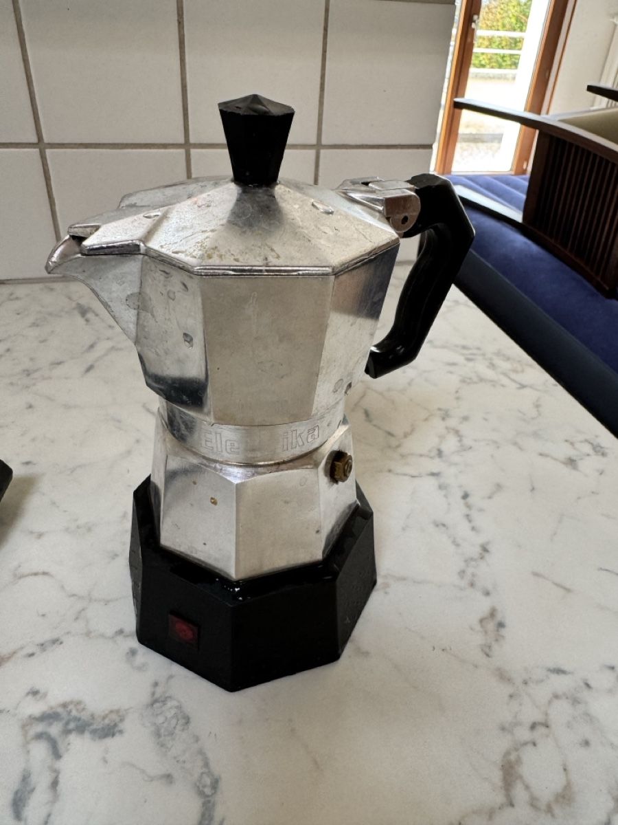 Machines à café & Machines à expresso: Electric Coffee Maker Bialetti Elettrika – D'occasion à Zürich par jes_2wyq