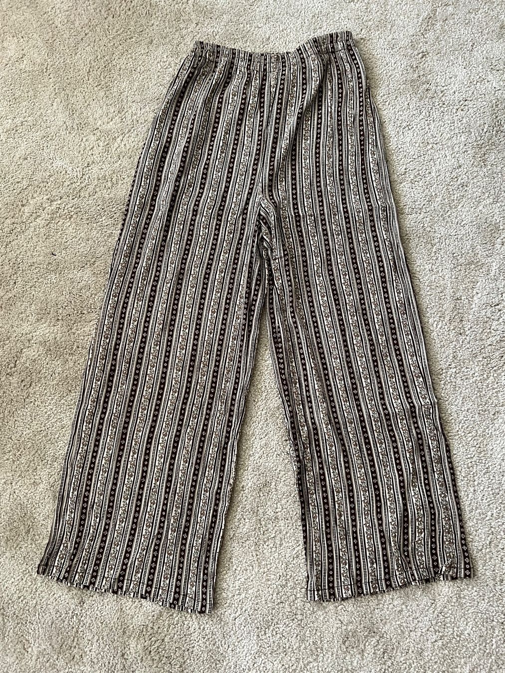 Pantaloni: Pantalon léger | Taille M – Usato da Charmey (Gruyère) venduto da ya_12 2