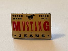 1 Pin Mustang Jeans