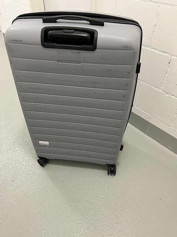 Valigie: Neuer Hartschalen Koffer  – Usato da Stans venduto da Fourcats