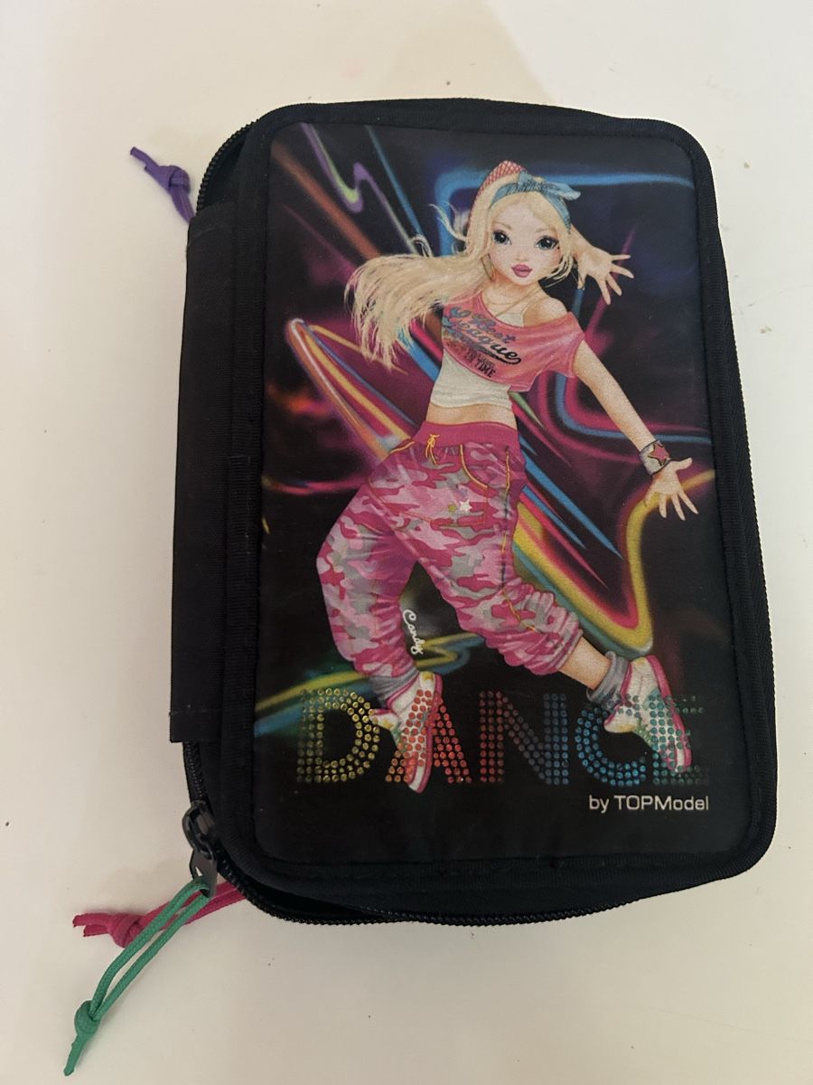 Schüler-Etuis: Trousse TOPModel Dance, 3 compartiments, avec miroir – Gebraucht aus St-Prex von mar_f6t6