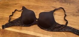 Triumph BH Grösse 75 D schwarz Polster mit Bügel
