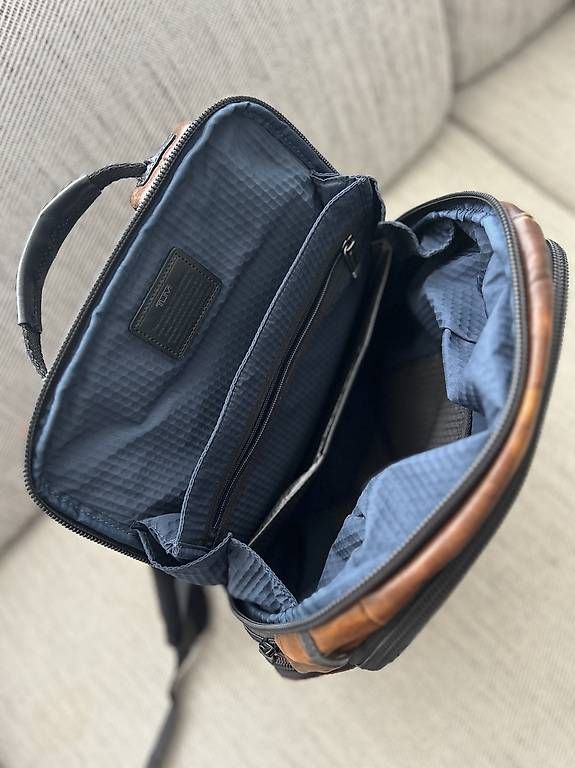Tumi Rucksäcke: TUMI Lederrucksack neuwertig – Gebraucht aus Zürich von Susken80 2