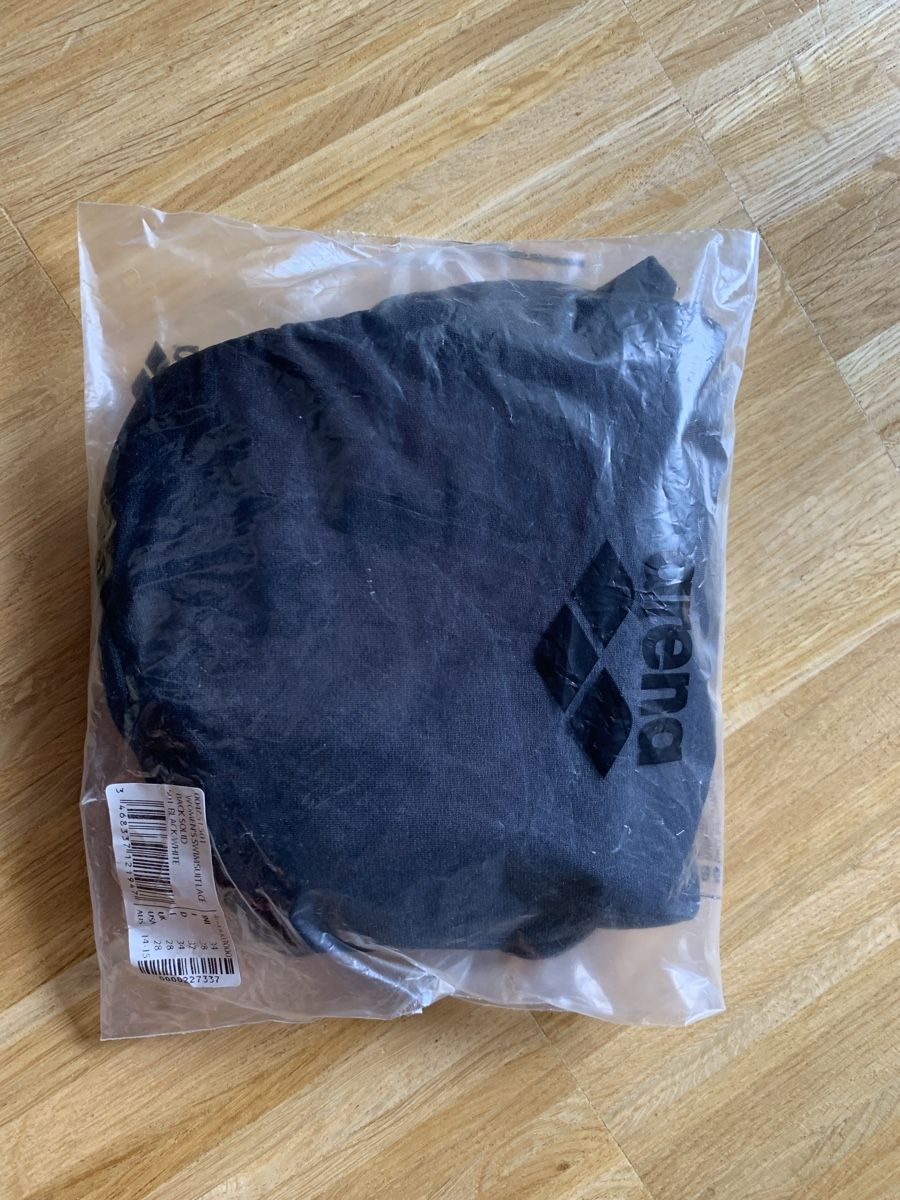 Arena Costumi da bagno & Bikini: Badeanzug Arena Back Solid Damen Schwarz Grösse D34 – Nuovo e nell'imballaggio originale da Zürich venduto da jes_jw7s 2