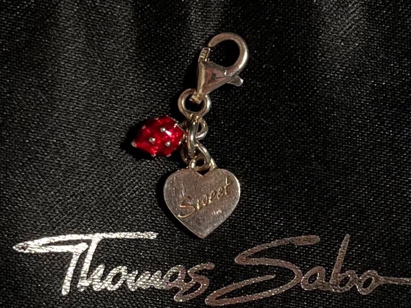 Thomas Sabo Anhänger: Thomas Sabo Charm Erdbeere Herz Anhänger 925 Silber – Gebraucht aus Winterthur von har_vb7b 3