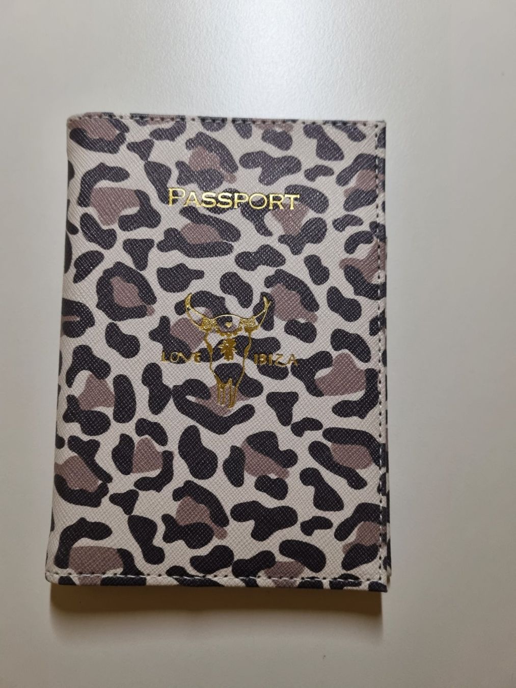 Altro in  Abbigliamento & Accessori: Pass Hülle Neu – Nuovo e nell'imballaggio originale da Zofingen venduto da Felpa