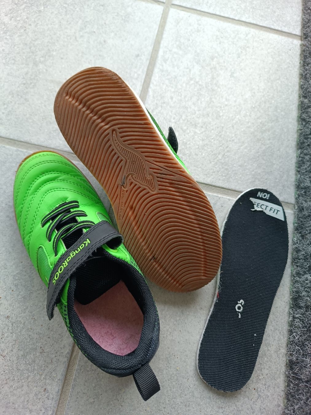 Scarpe per ragazzi: BASKETS KANGAROOS VERT 30 – Usato da Sierre venduto da shirley04 4