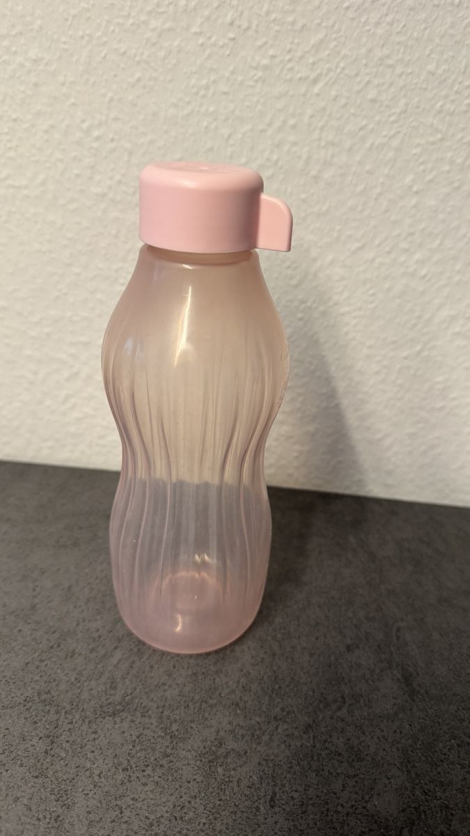 Tupperware Borracce & Thermos: Tupperware Trinkflasche rosa 500ml – Usato da Dübendorf venduto da lilmissprincess