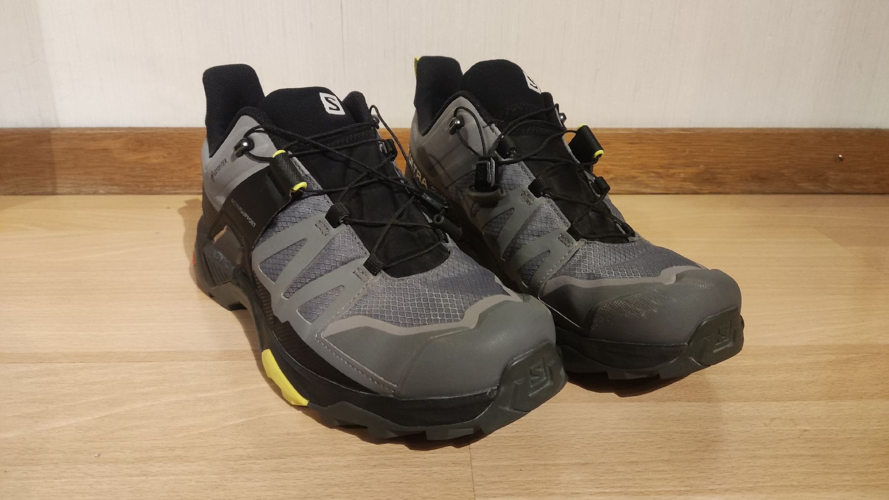 Scarpe da uomo: Salomon X Ultra 04  Wanderschuhe Grösse 43.5 – Usato da Beinwil am see venduto da bizu 1
