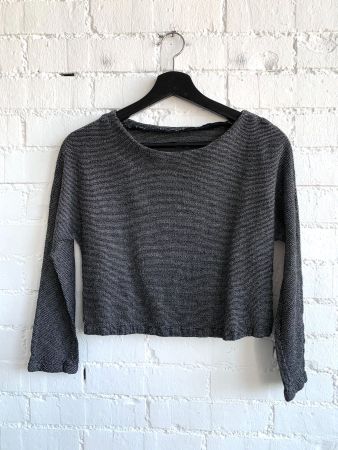 Fein gestreiftes Crop Oberteil