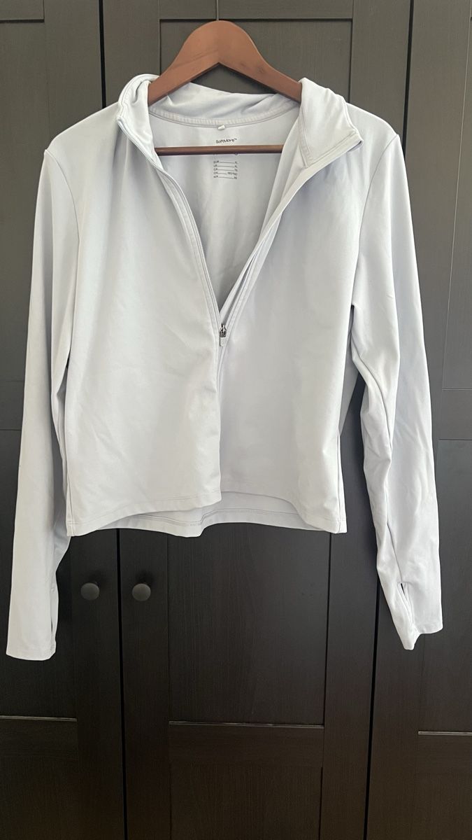 Maglioni & Felpe: H&M XL zip up Pulli Jäckchen  – Usato da Sisseln venduto da nt.geschenkshop 2