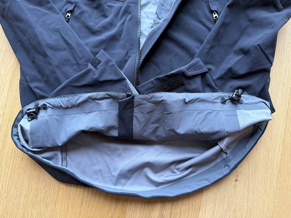 Bergans Giacche: BERGANS SENJA Hybrid Softshell Jacket. Size M – Nuovo (secondo la descrizione) da Breganzona venduto da bricuco 2