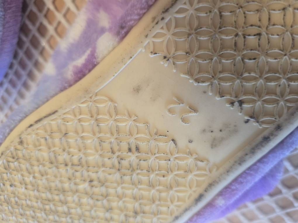 Schuhe für Mädchen: 4 paar Schuhe – Gebraucht aus Therwil von JosefinaV 1