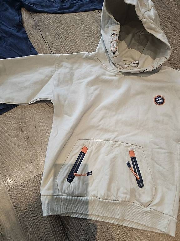 Lotti & Set di vestiti: Kinder Kleidung Set  122 – Usato da Grosshöchstetten venduto da Qenko 3