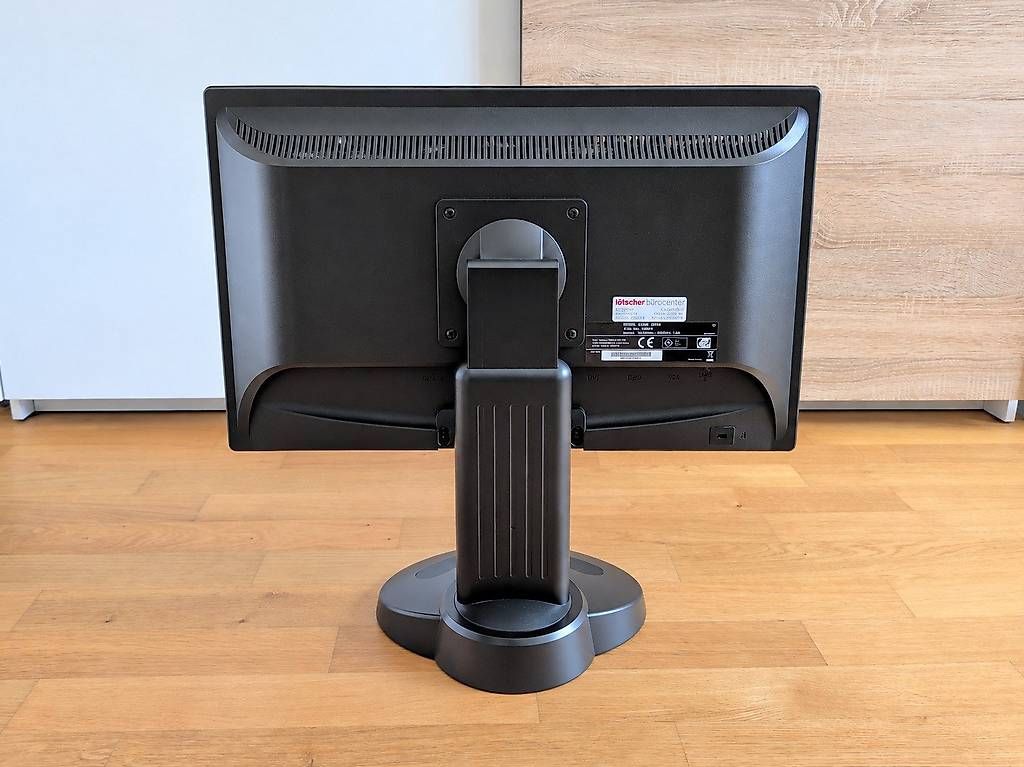 Monitore: MAXDATA Q22w 22" Monitor  HDMI / DVI / VGA inkl. Kabel – Gebraucht aus Luzern von distract 1