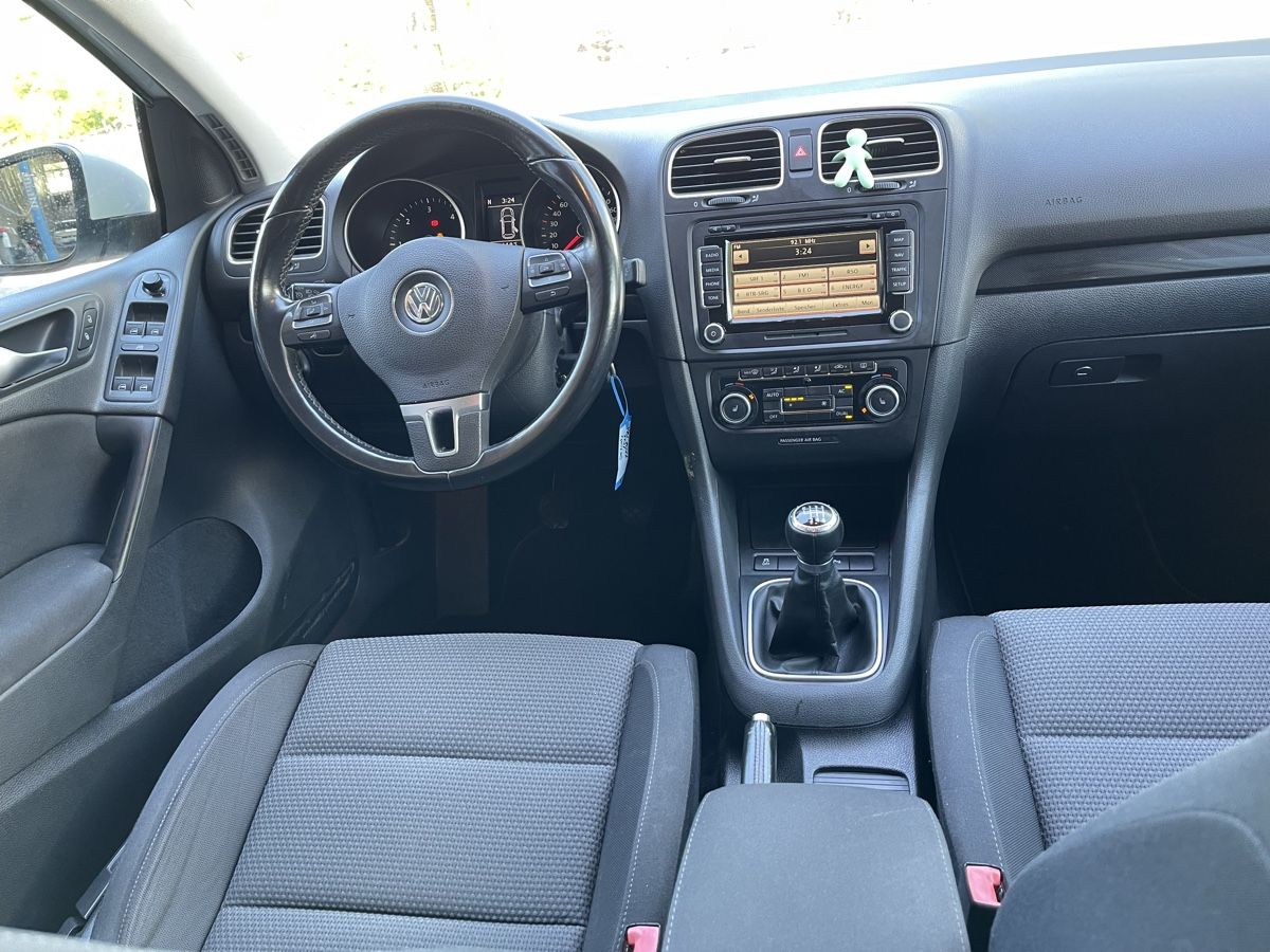 VW Autos: VW Golf 2.0 TDI 4Motion – Gebraucht aus Spiez von bertula 8