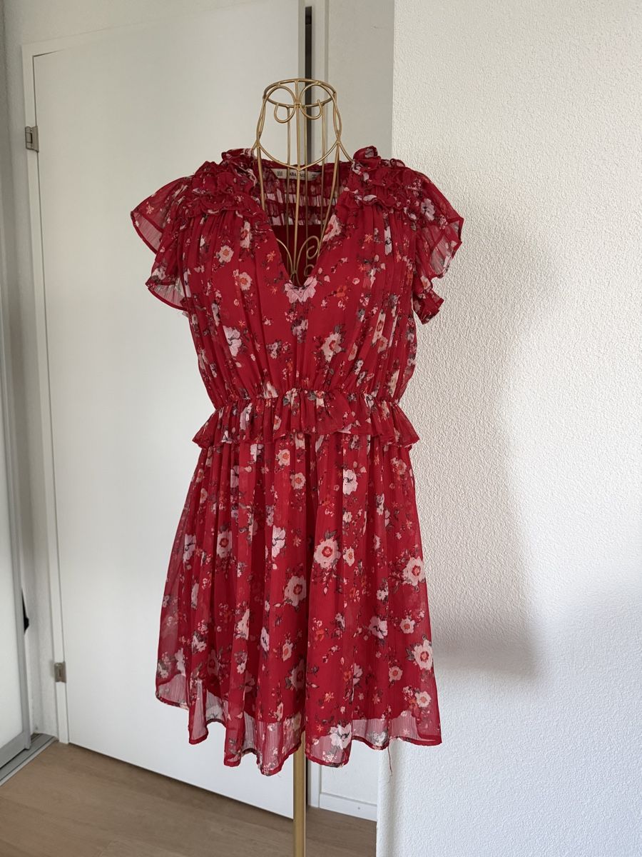 Zara Vestiti: ZARA Basic red dress, size XS – Usato da Zürich venduto da Restesindsuess