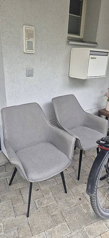 Stühle: Zwei Stühle kostenlos – Gebraucht aus Seewen SZ von pla01