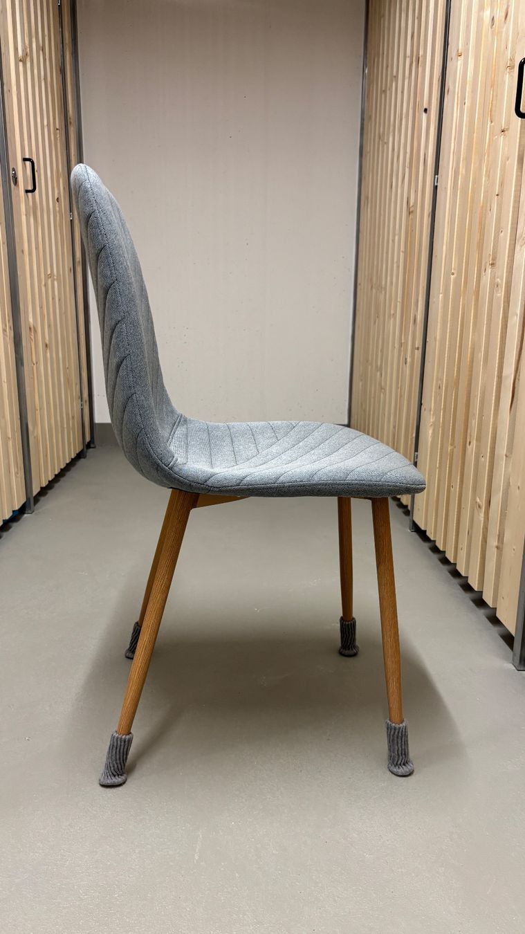 Jysk Sedie: Esszimmer-Stühle (4x) – Usato da Winterthur venduto da DiogoBC96 1