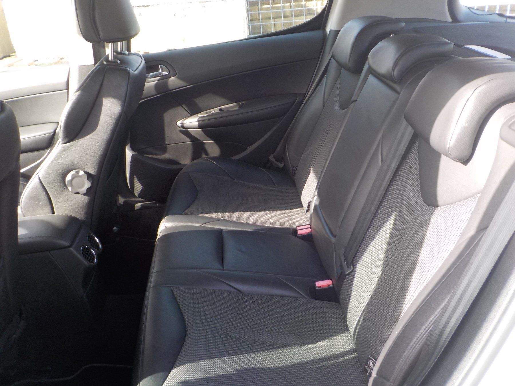 Peugeot Automobili: Peugeot 308 weiss – Usato da Saland venduto da pepesa08 6
