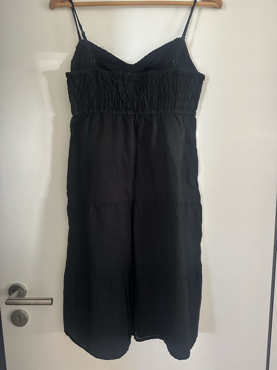 Esprit Vestiti: schwarzes Kleid Esprit – Usato da Brütten venduto da Estuenggi 2