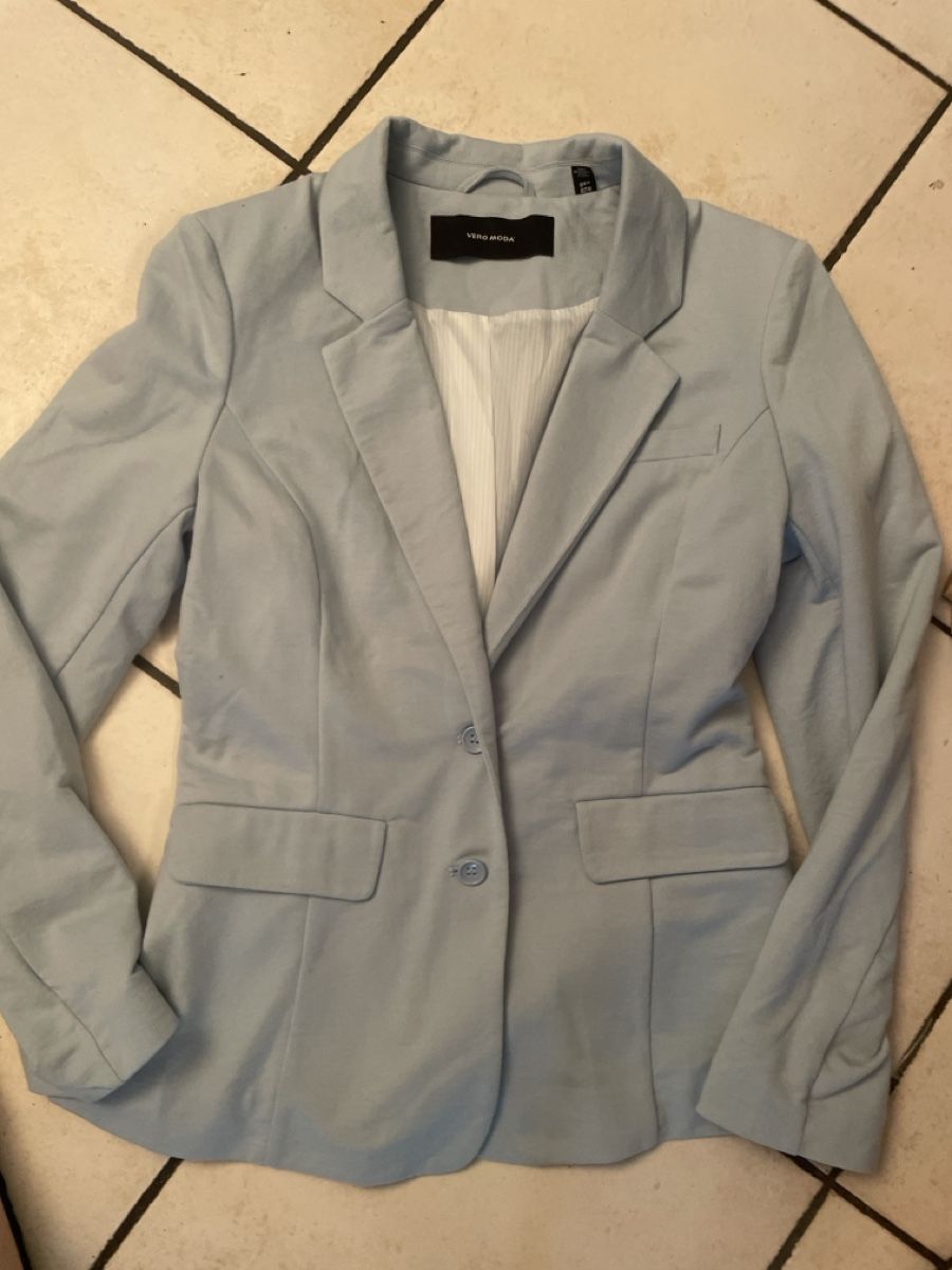 Vero Moda Giacche: Vero Moda Damen Blazer hellblau Gr.38 Top Zustand – Usato da Obergerlafingen venduto da cabo4
