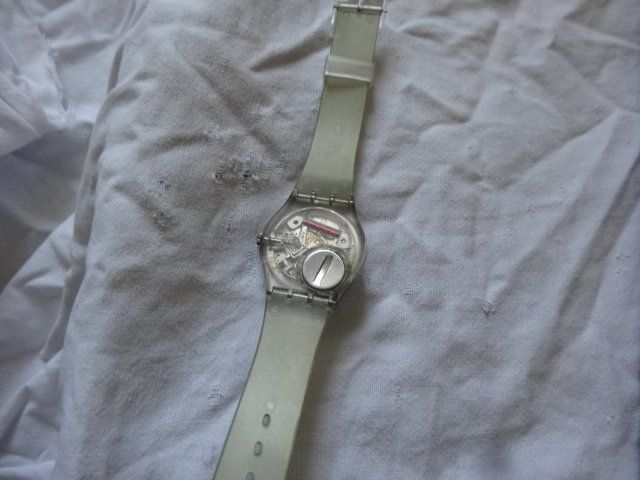 Swatch Montres: S-WATCH  SCHÖNE HERREN UHR,QUARTZ.SCHÖNE FARBE.LÄÜFT – D'occasion à zürich par ahmad01 5