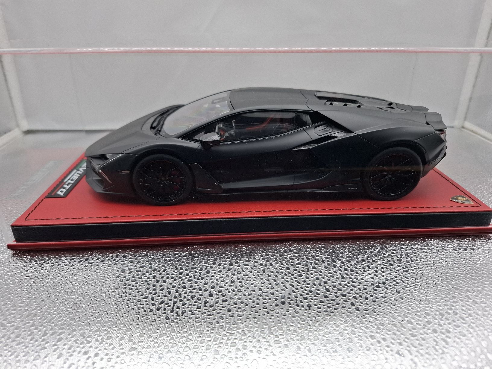 Lamborghini Modellini d'auto: MR Lamborghini Revuelto 1:18 – Nuovo e nell'imballaggio originale da Gipf-Oberfrick venduto da Edii45