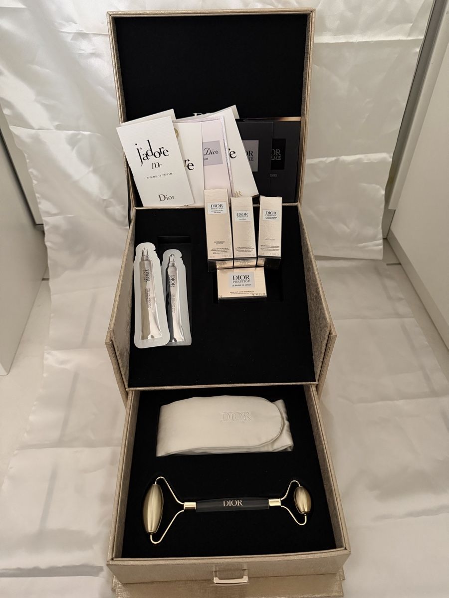 Dior Parfums & Eau de Toilette: Dior Addict Eau De Toilette inkl GeschenkBox mit Inhalt – Neuf (Voir description) à Bern par Blueangel6 1